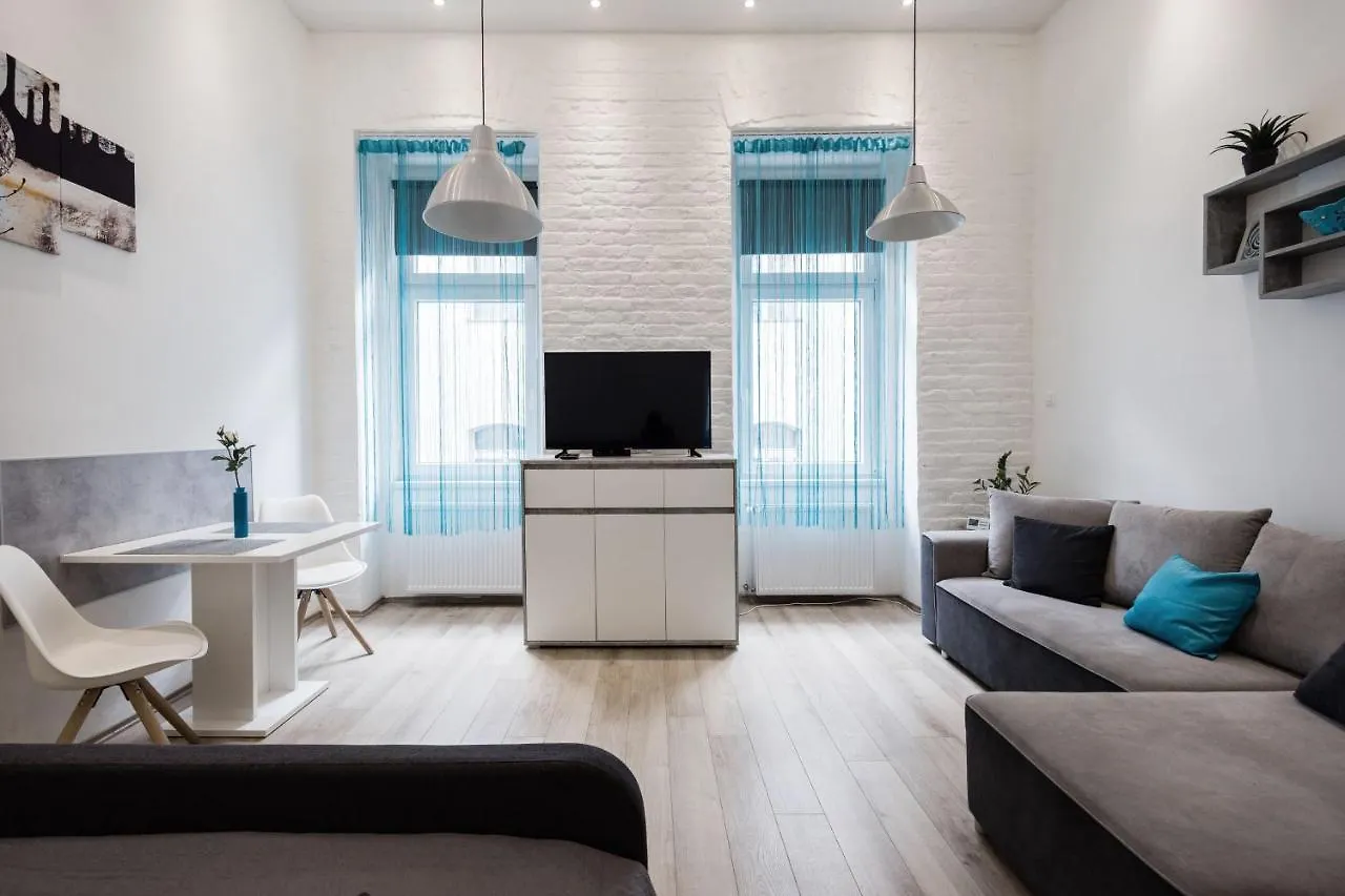 Elegant Studio In Central Budapeste 0*,  Hungria