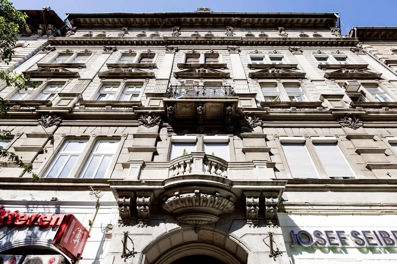 Elegant Studio In Central بودابست